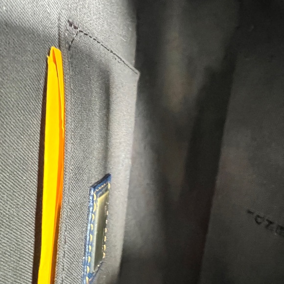 Authentic, flawless Fendi bag - Picture 7 of 8